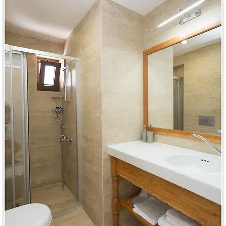 Hotel Ayka *